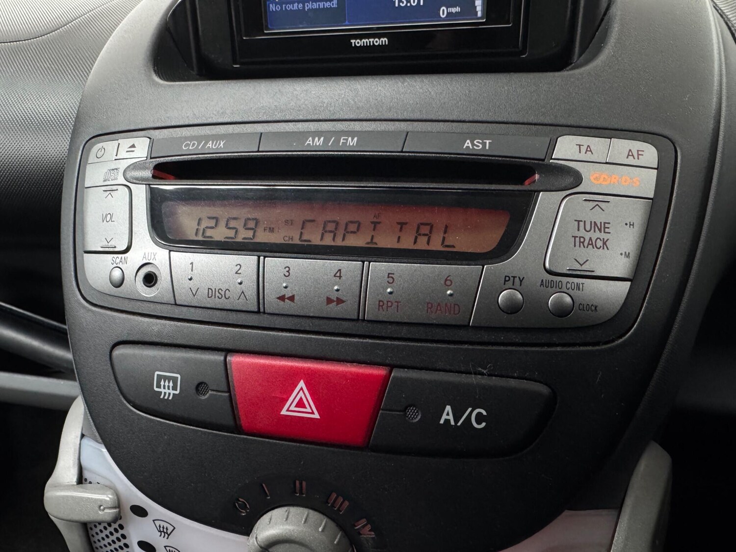 Used Toyota AYGO 2011 for sale - 78149997: Photo 14