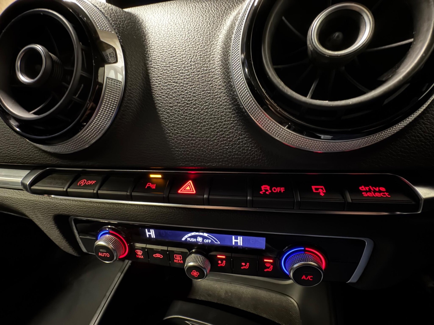 Used Audi A3 2014 for sale - 77158079: Photo 21