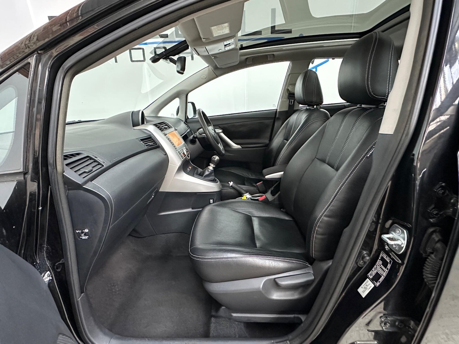 Used Toyota Verso 2011 for sale - 77588654: Photo 10