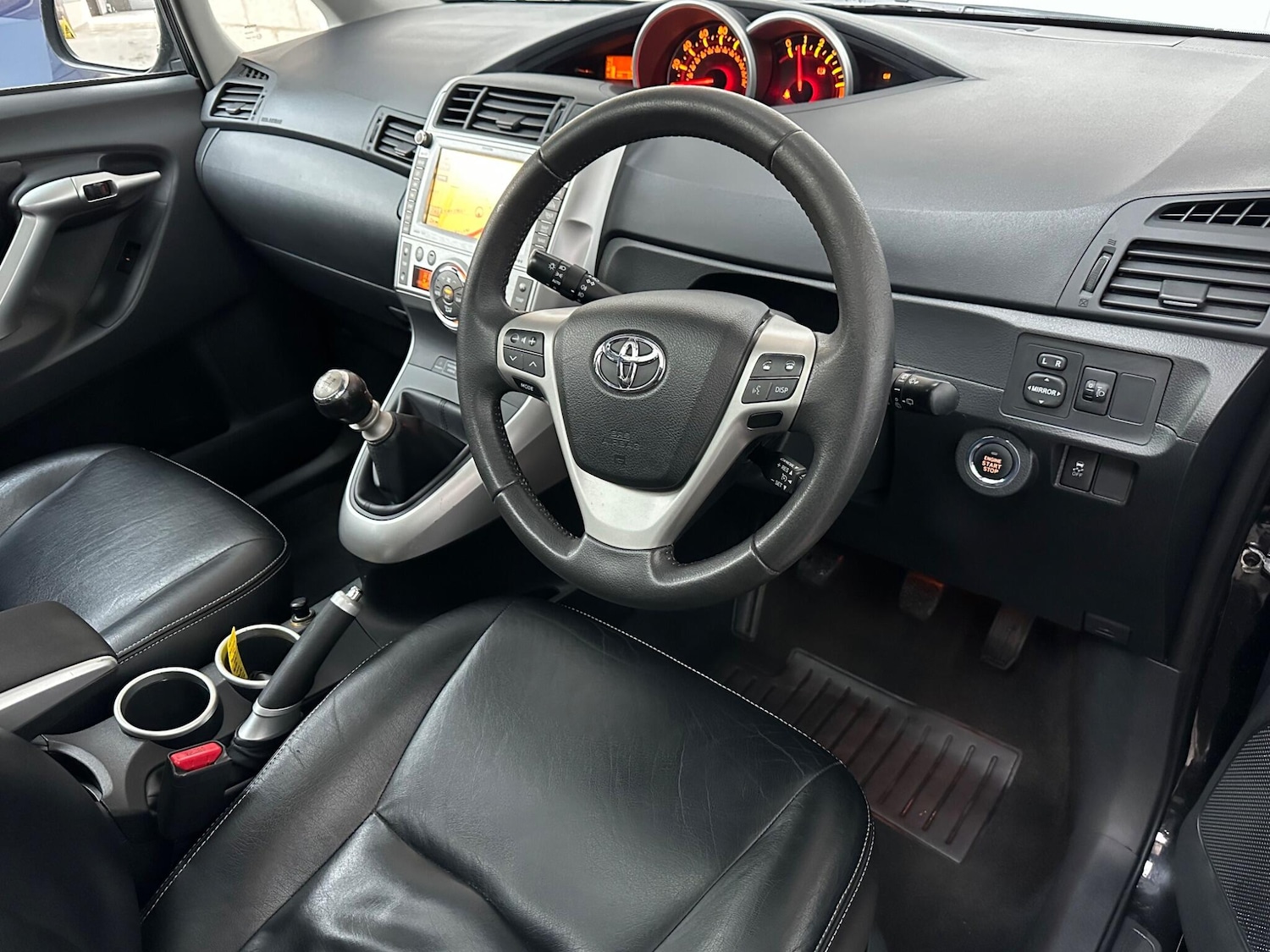 Used Toyota Verso 2011 for sale - 77588654: Photo 4