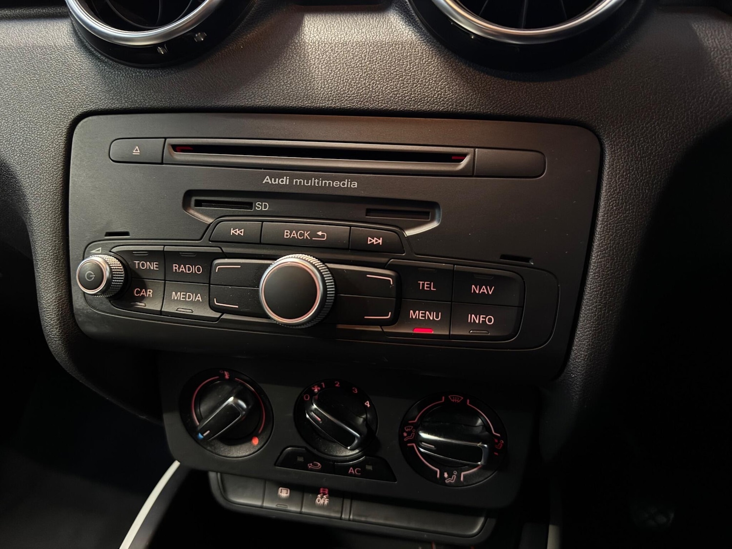 Used Audi A1 2011 for sale - 76168595: Photo 17