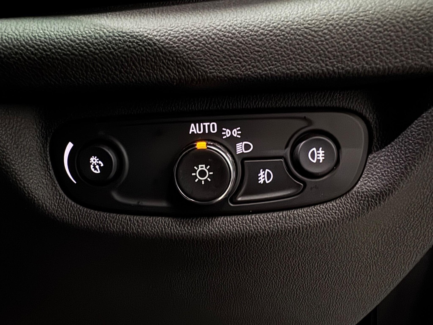 Used Vauxhall Insignia 2017 for sale - 77576541: Photo 27