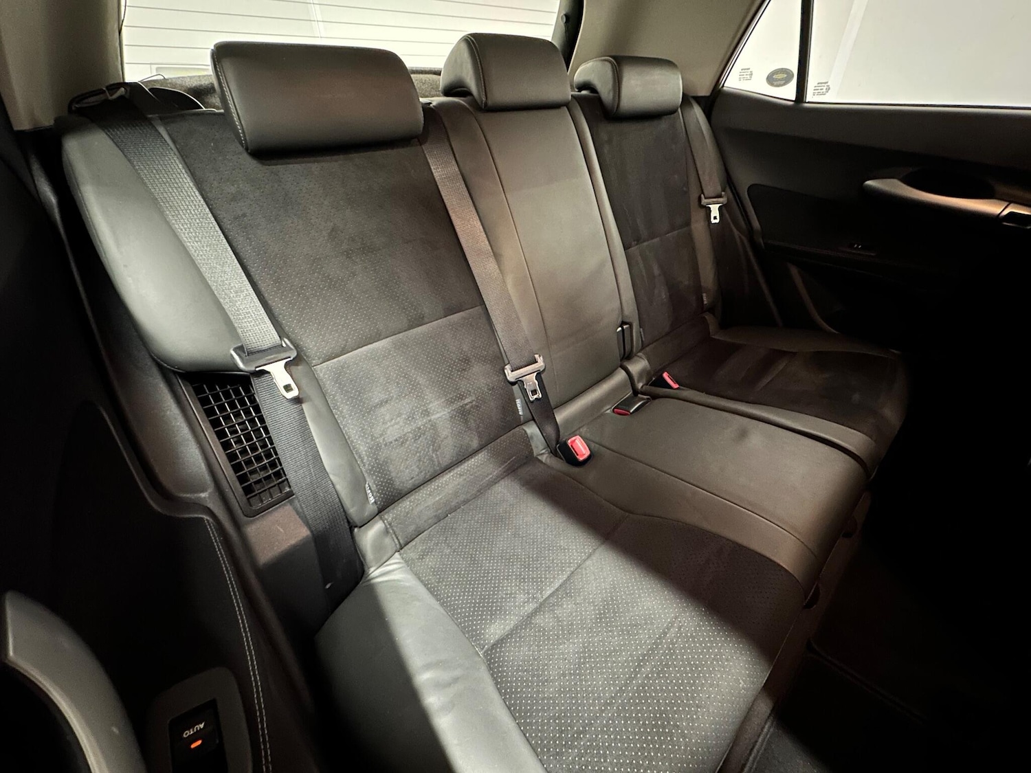 Used Toyota Auris 2011 for sale - 76614282: Photo 11