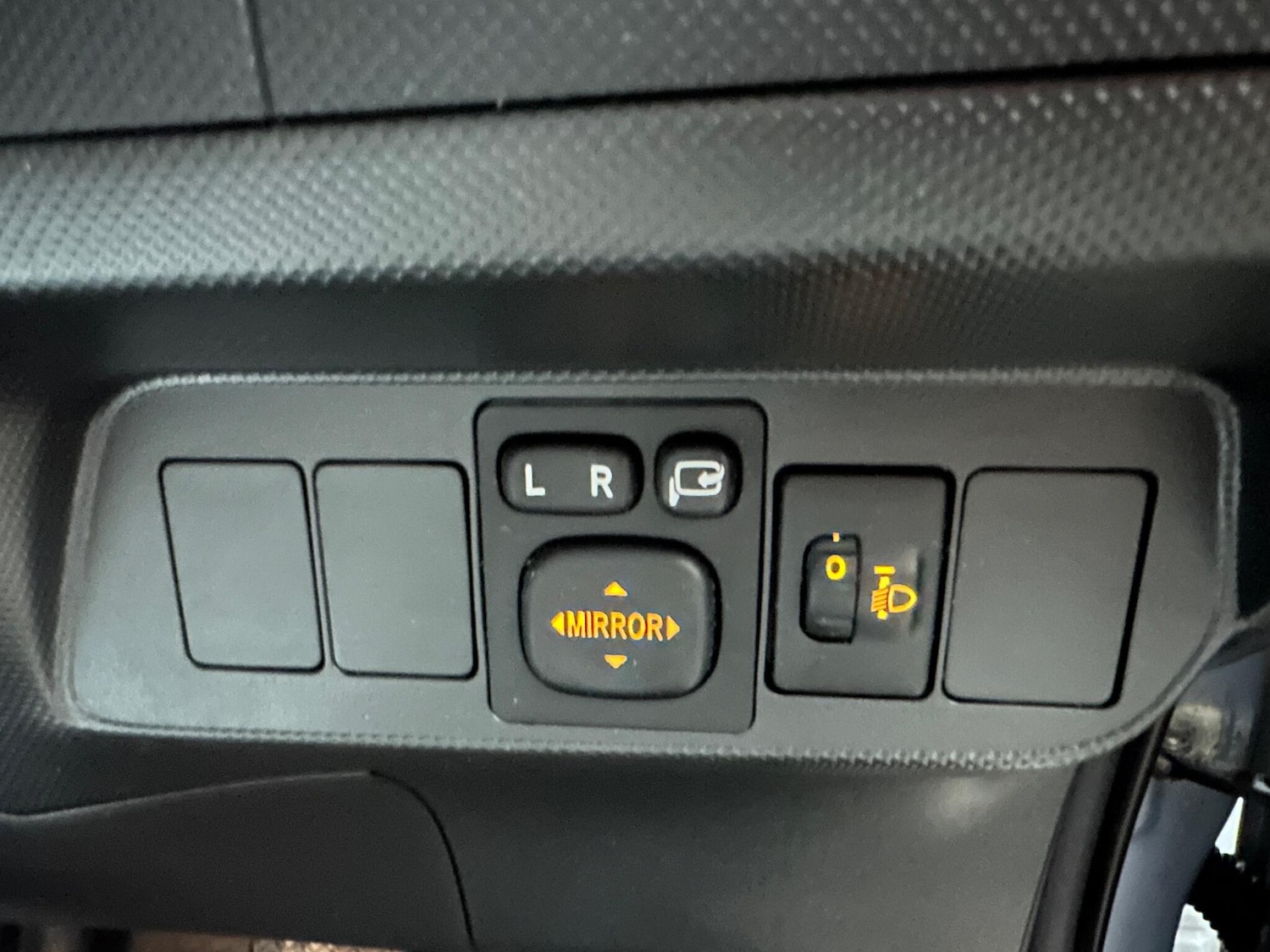 Used Toyota Auris 2011 for sale - 76614282: Photo 21