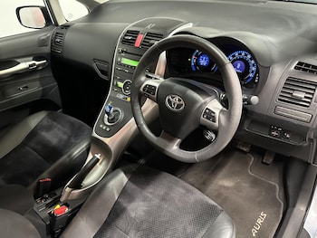Used Toyota Auris 2011 for sale - 76614282: Photo