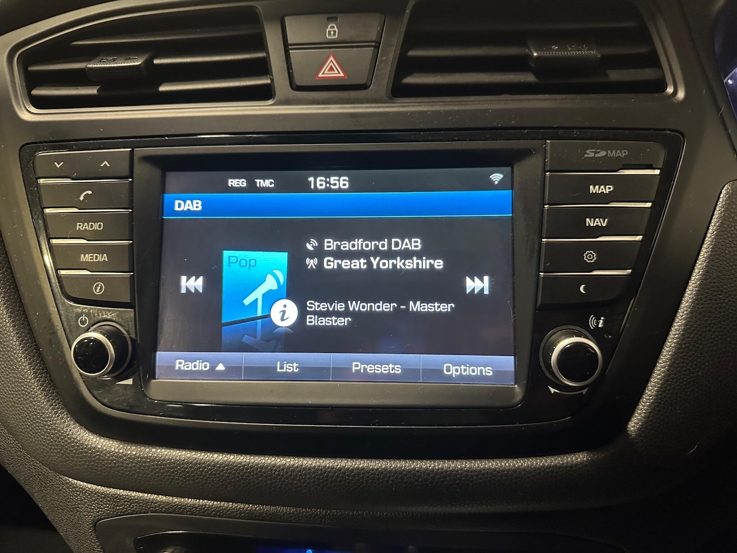 Used Hyundai i20 2017 for sale - 77428306: Photo 13