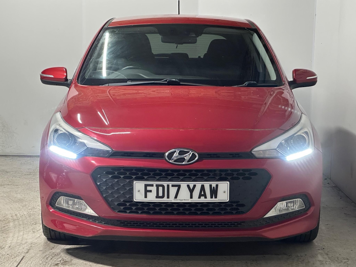 Used Hyundai i20 2017 for sale - 77428306: Photo 2