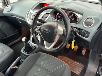 Used Ford Fiesta 2010 for sale - 79355858: Photo