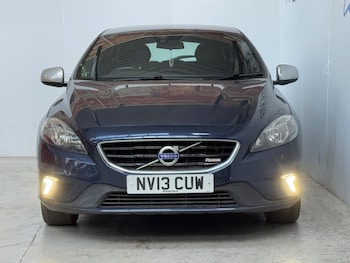 Used Volvo V40 2013 for sale - 76074466: Photo