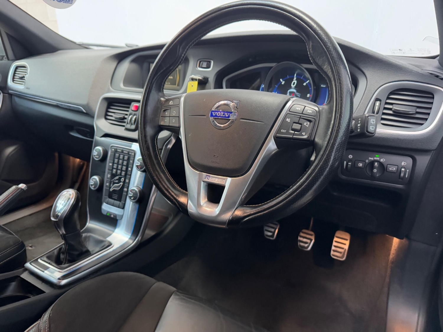 Used Volvo V40 2013 for sale - 76074466: Photo 4