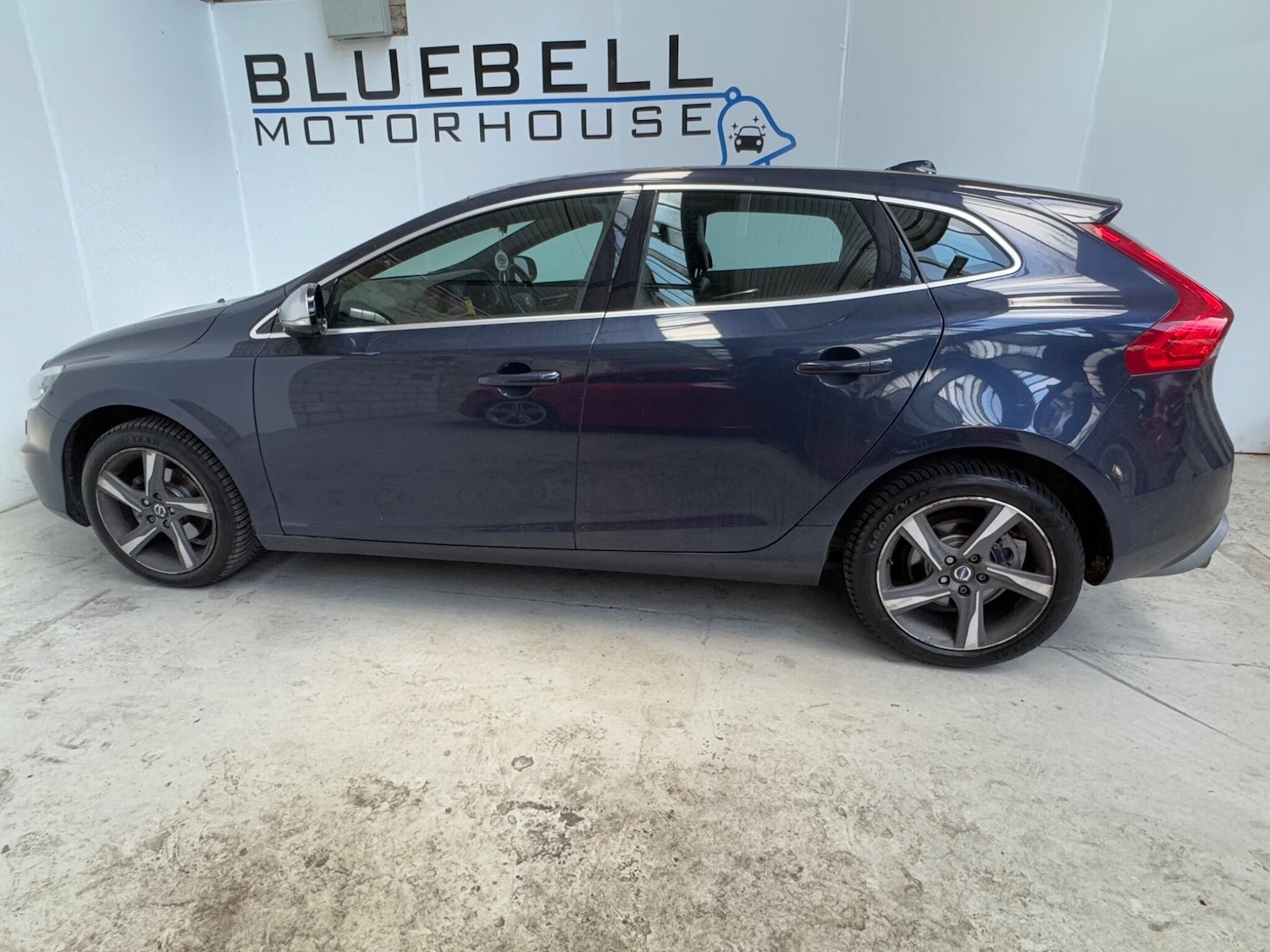 Used Volvo V40 2013 for sale - 76074466: Photo 8