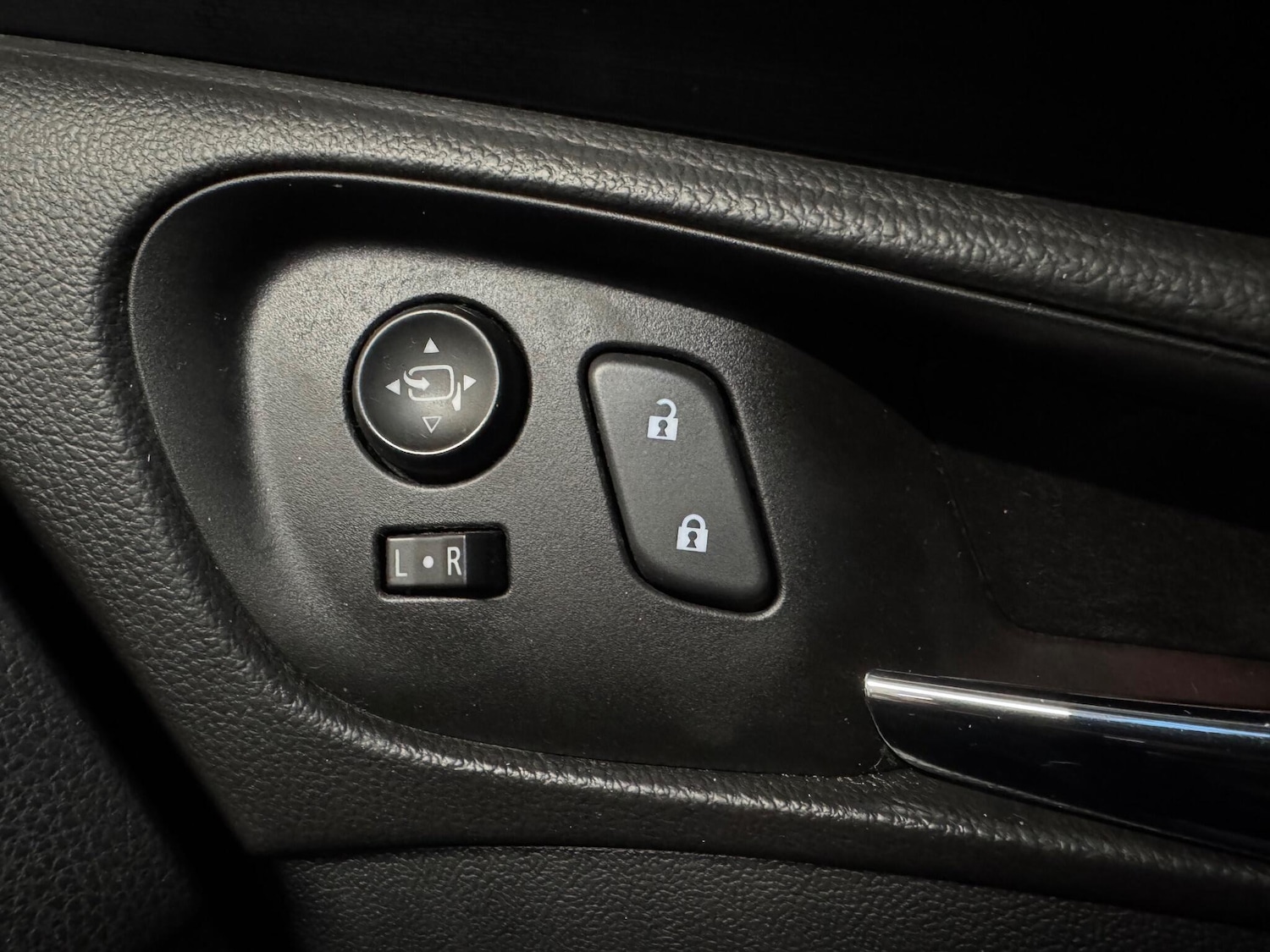 Used Vauxhall Insignia 2015 for sale - 76410452: Photo 24