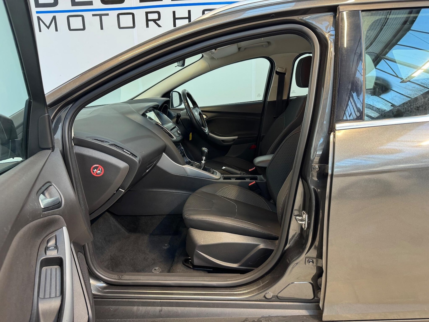 Used Ford Focus 2017 for sale - 76661203: Photo 11