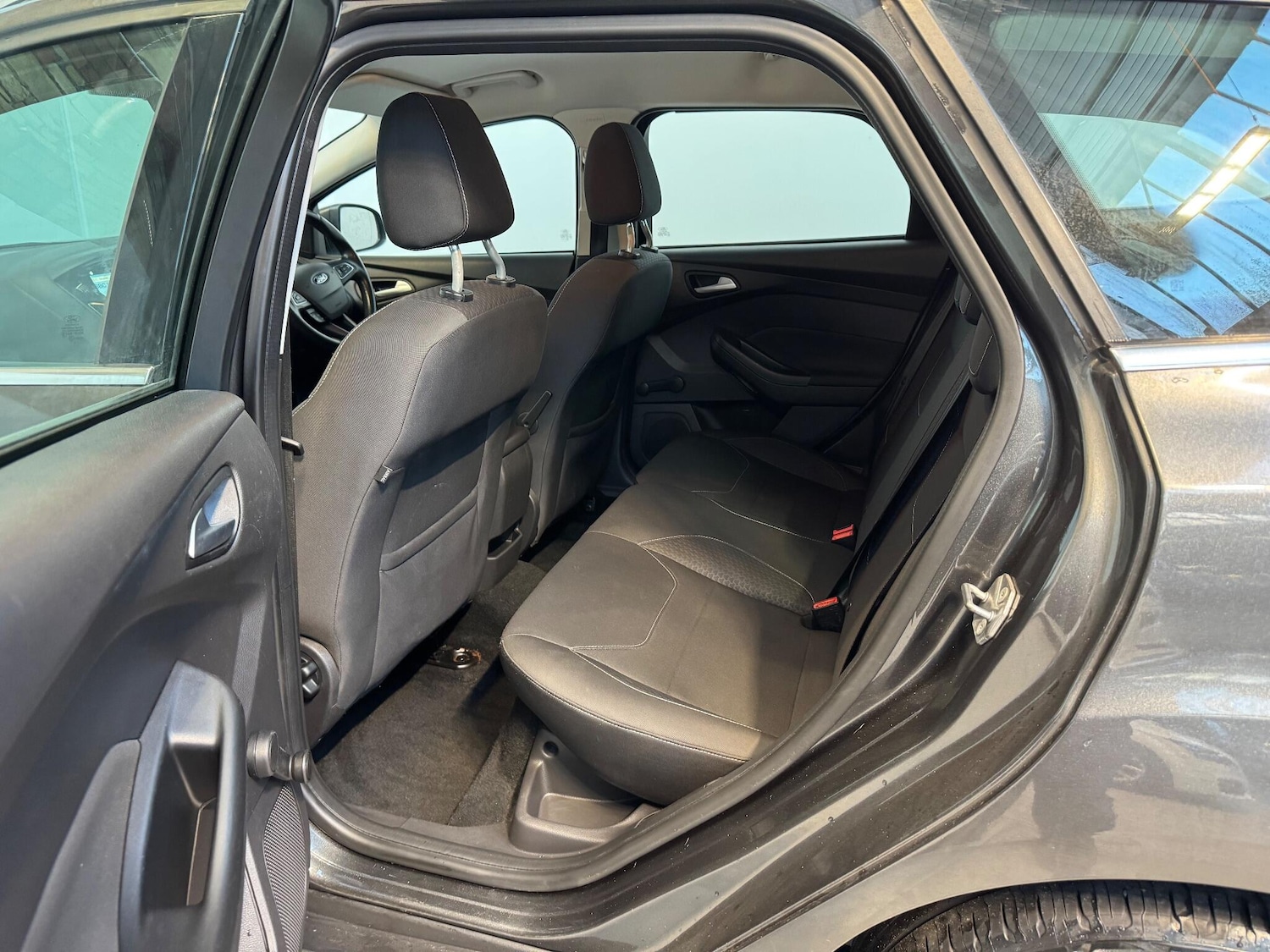 Used Ford Focus 2017 for sale - 76661203: Photo 12