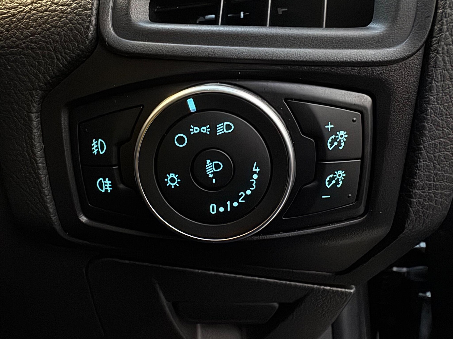 Used Ford Focus 2017 for sale - 76661203: Photo 25