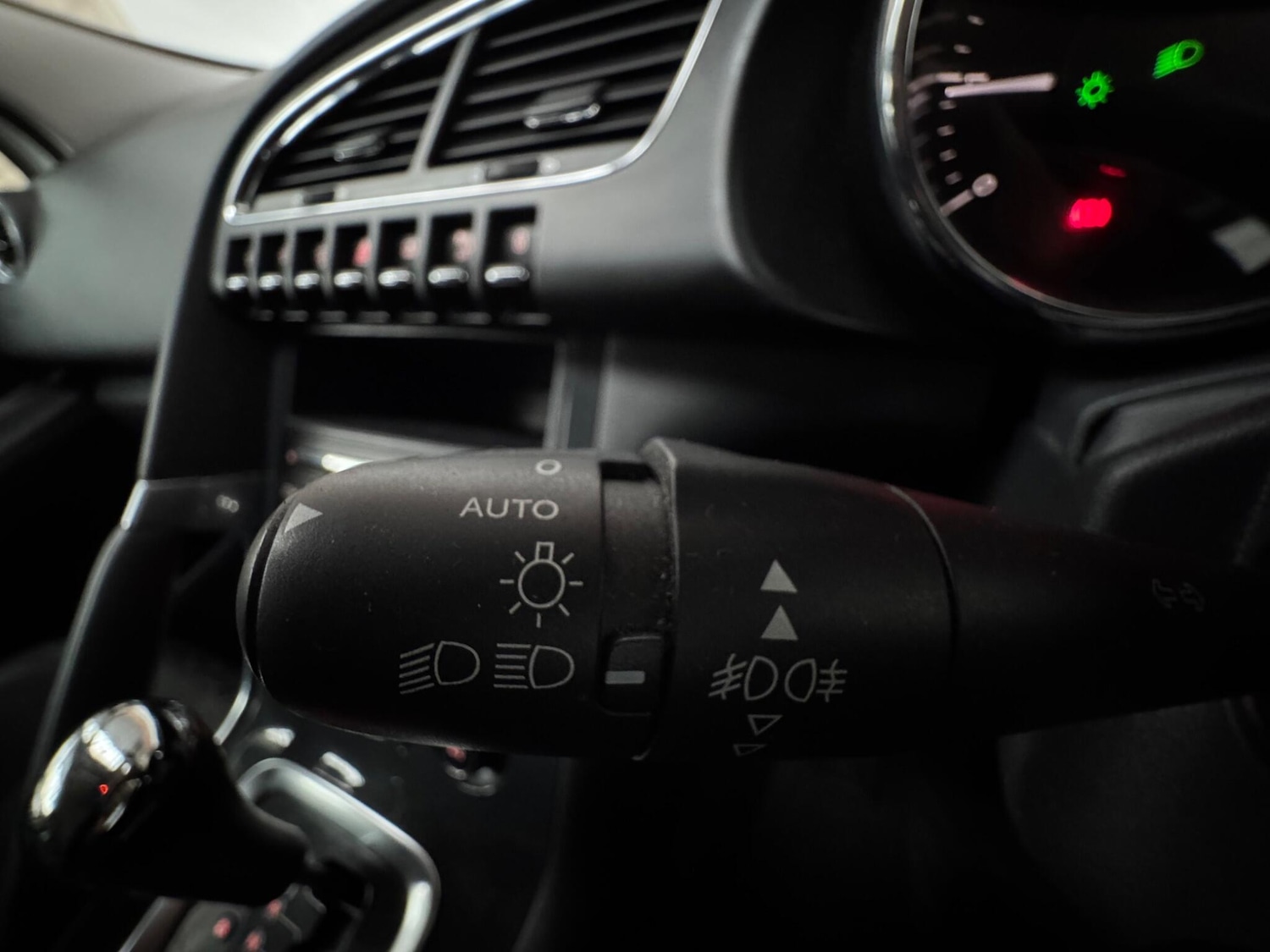 Used Peugeot 3008 2016 for sale - 77145919: Photo 27