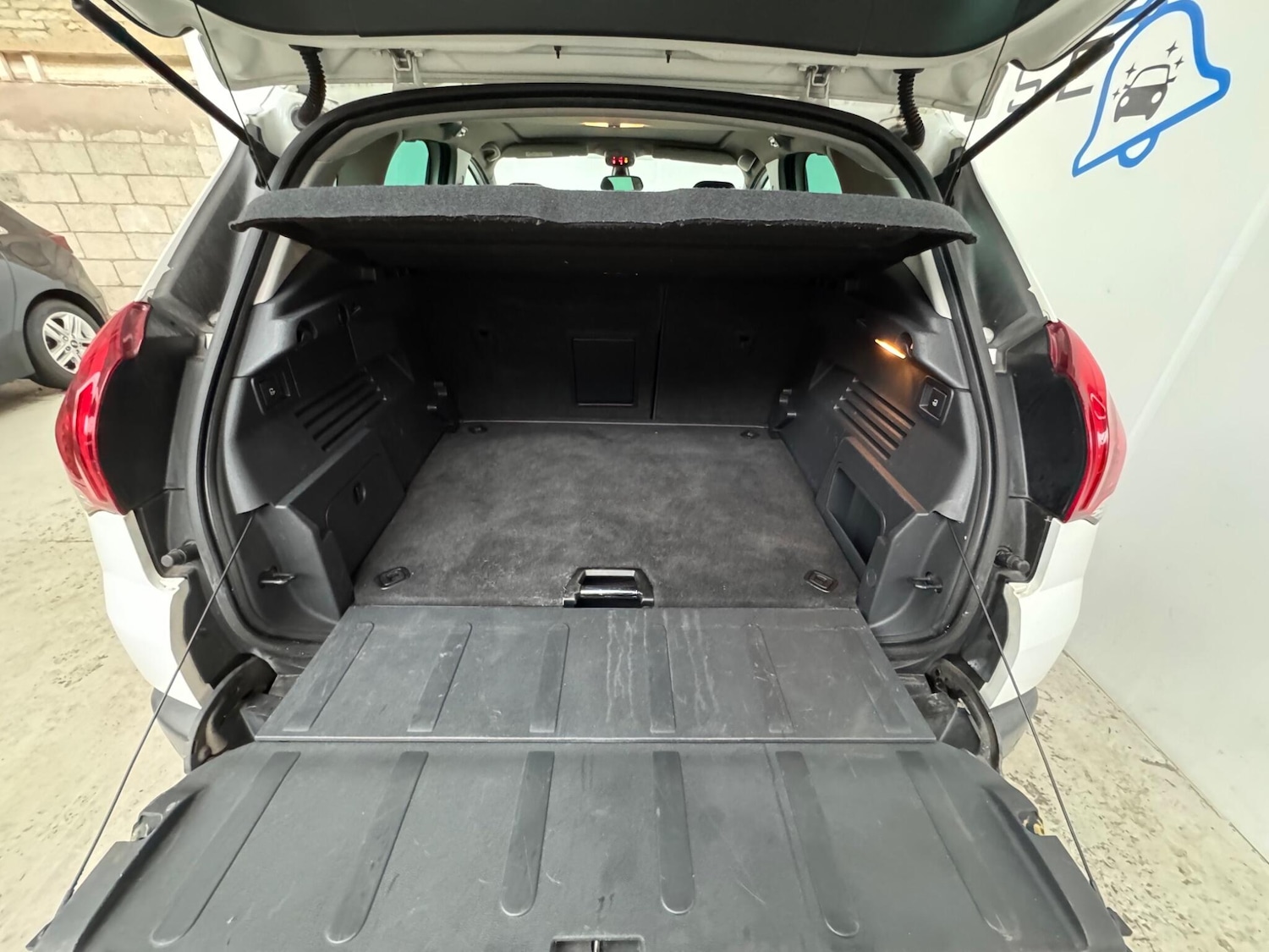 Used Peugeot 3008 2016 for sale - 77145919: Photo 29