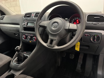 Used Volkswagen Golf 2009 for sale - 76623782: Photo