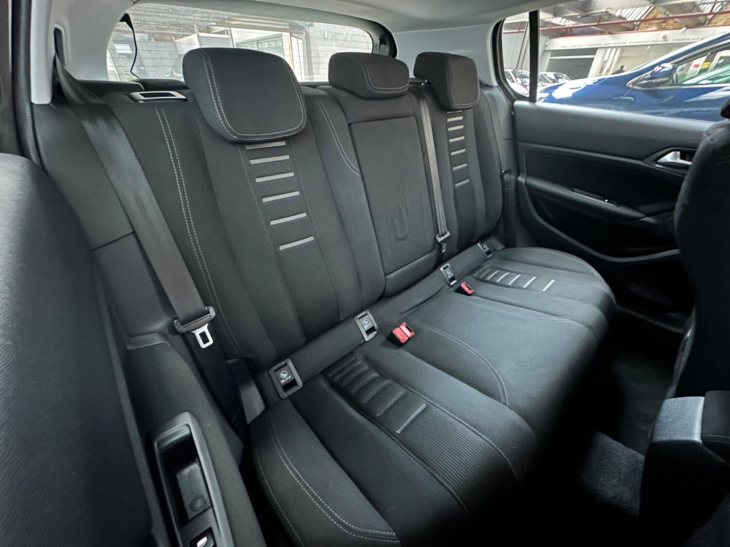 Used Peugeot 308 2014 for sale - 77810346: Photo 10