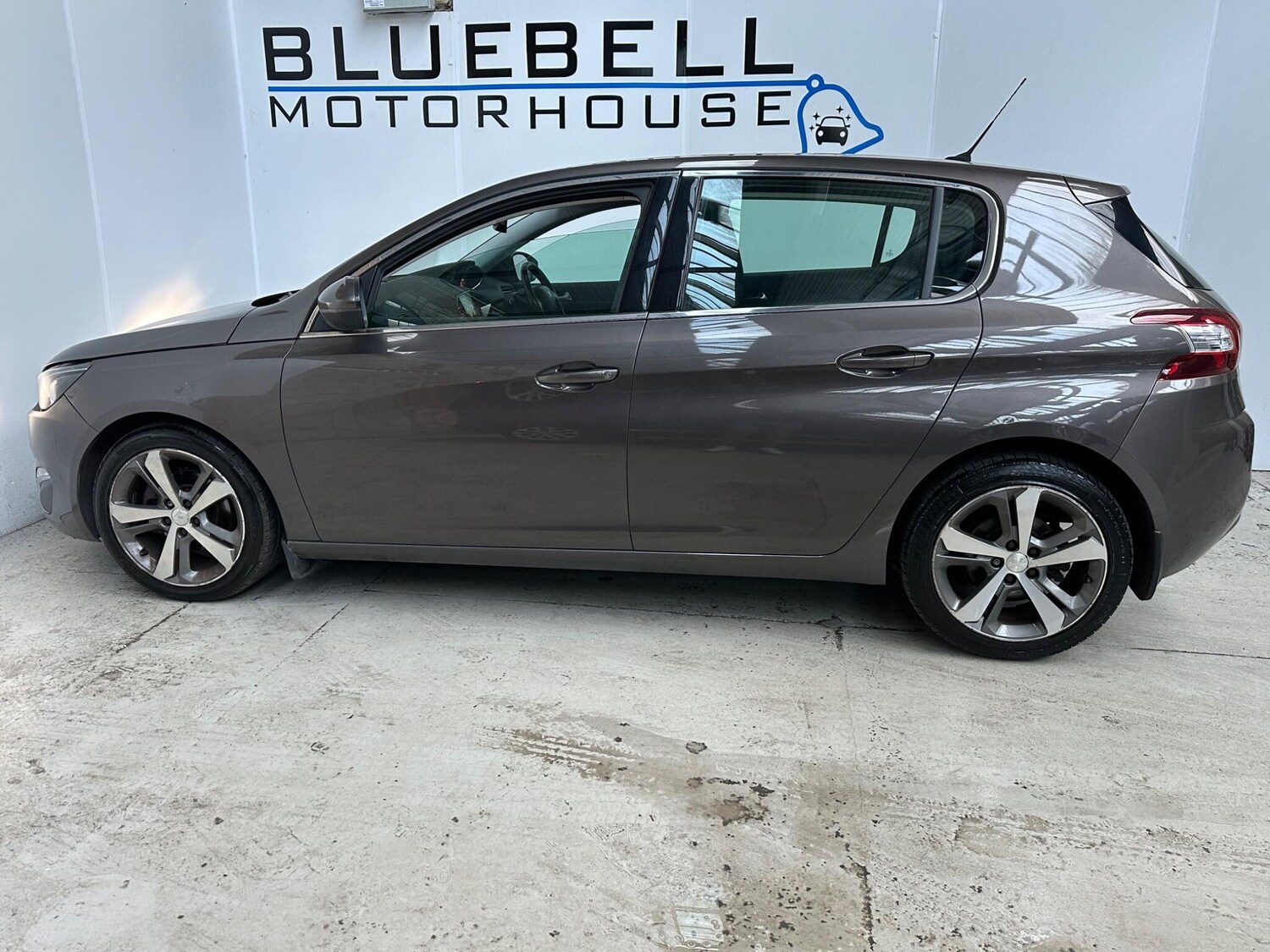 Used Peugeot 308 2014 for sale - 77810346: Photo 9