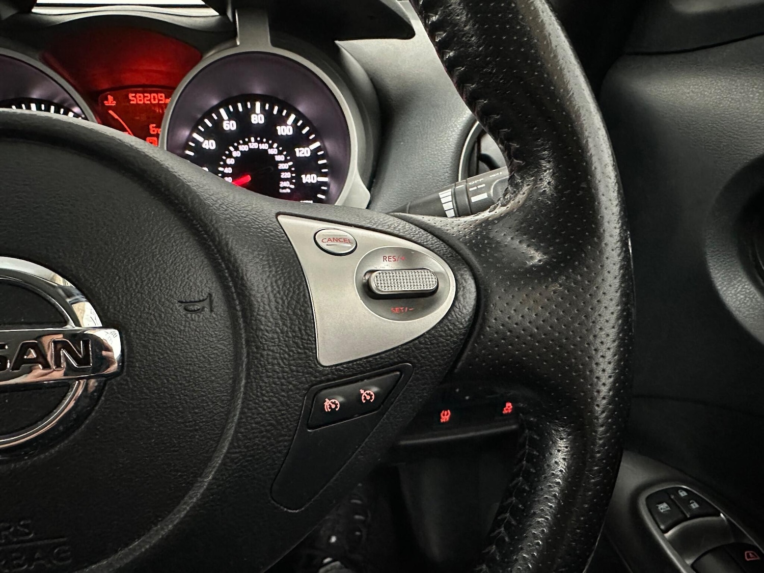 Used Nissan Juke 2014 for sale - 76966925: Photo 15