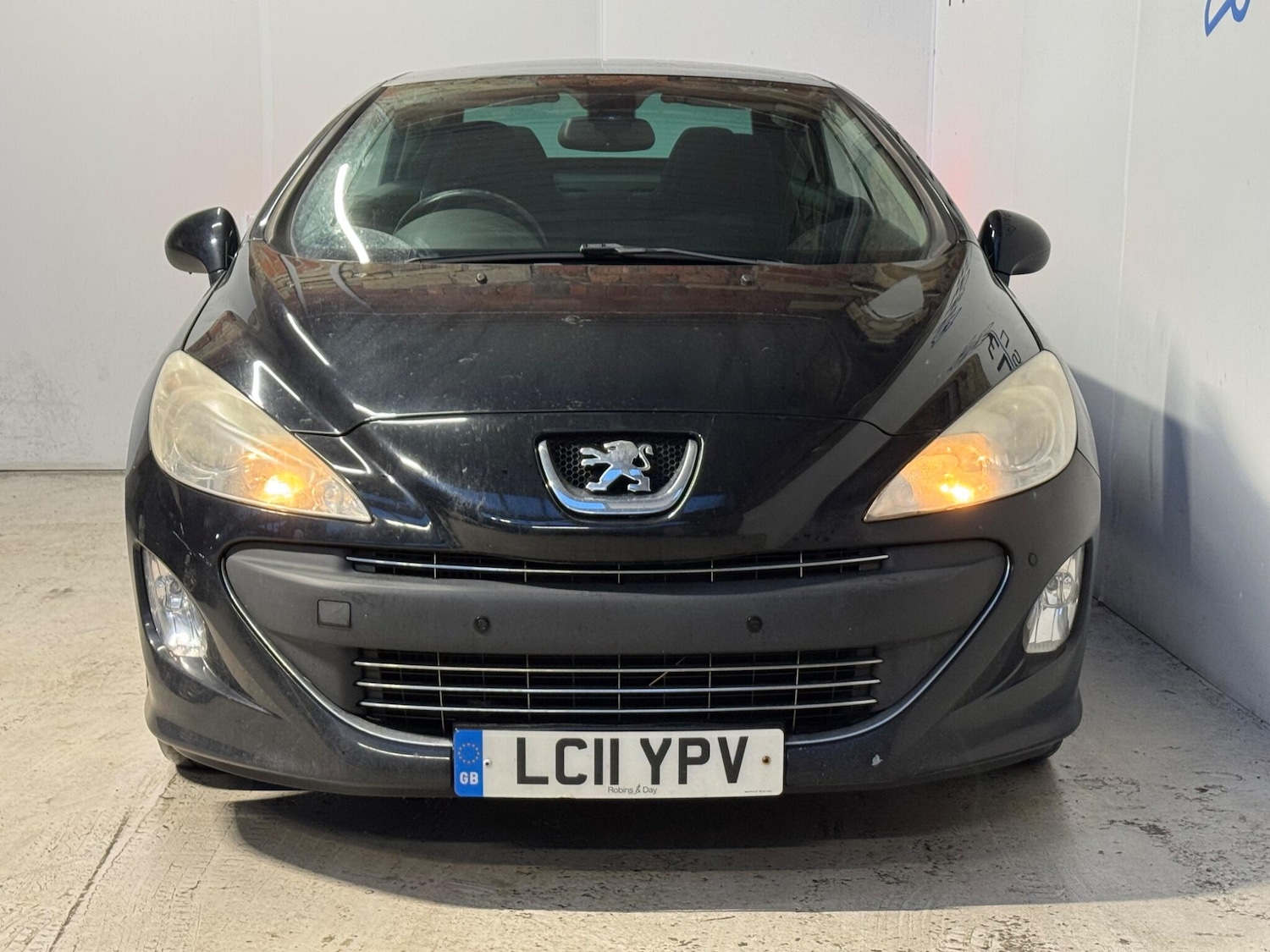 Used Peugeot 308 2011 for sale - 77183330: Photo 2