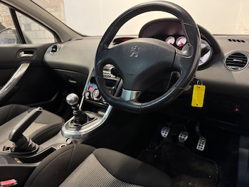 Used Peugeot 308 2011 for sale - 77183330: Photo