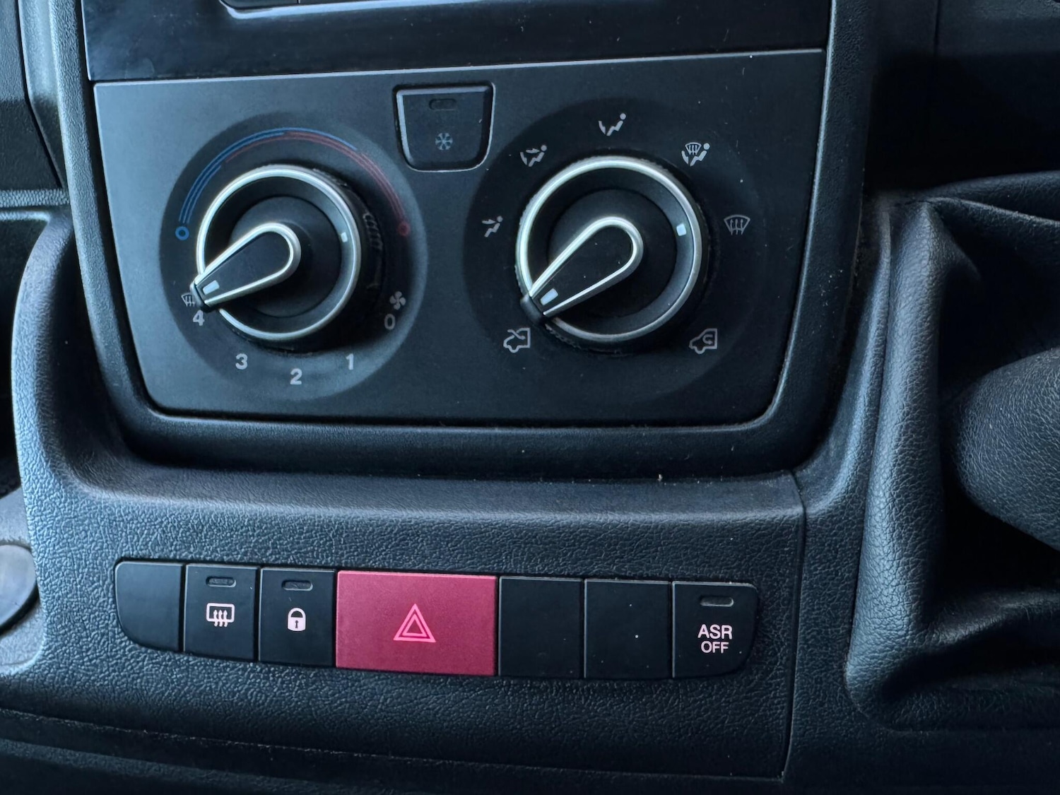 Used Citroen Relay 2020 for sale - 76609431: Photo 21