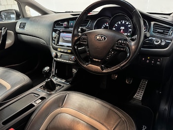 Used Kia Ceed 2014 for sale - 77526242: Photo