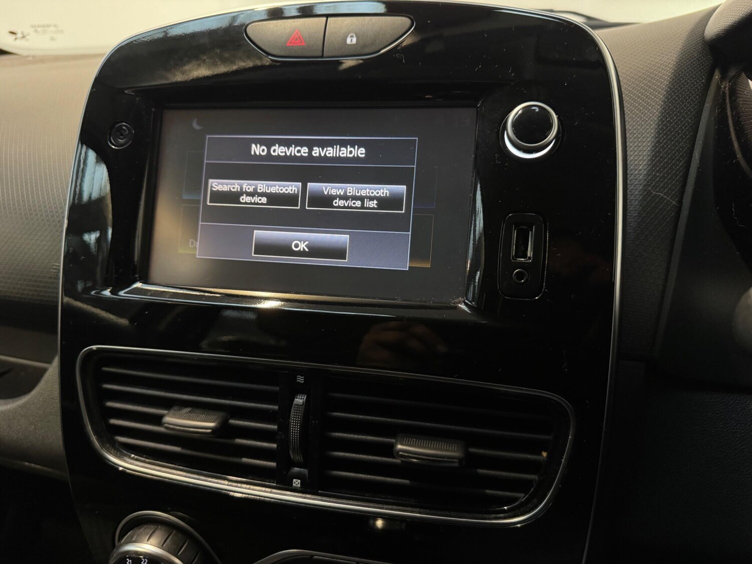 Used Renault Clio 2017 for sale - 77526260: Photo 18