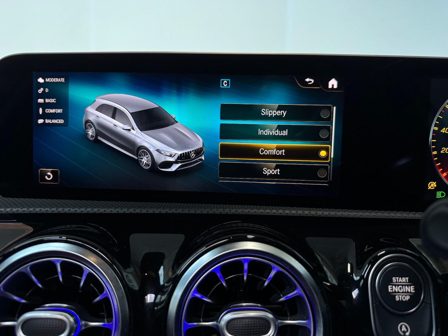 Used Mercedes-Benz A-Class 2020 for sale - 76378574: Photo 25
