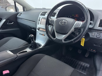 Used Toyota Avensis 2012 for sale - 78982929: Photo