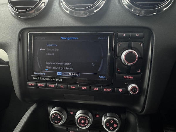 Used Audi TT 2010 for sale - 76062274: Photo 16
