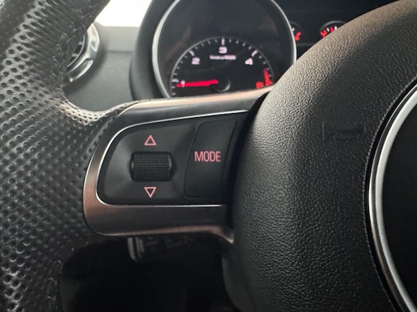 Used Audi TT 2010 for sale - 76062274: Photo 23