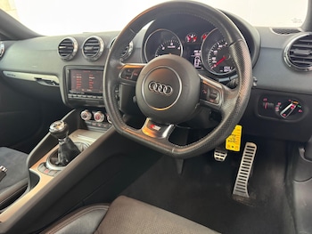 Used Audi TT 2010 for sale - 76062274: Photo 4