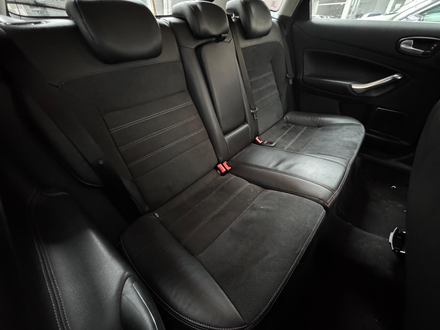 Used Ford Mondeo 2010 for sale - 76410442: Photo 8