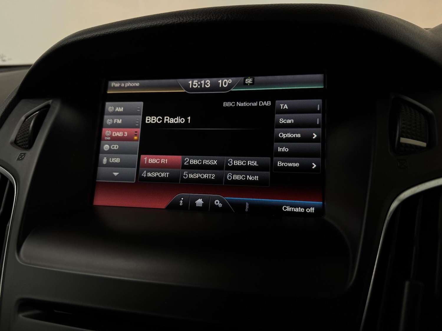 Used Ford Focus 2015 for sale - 76361678: Photo 18