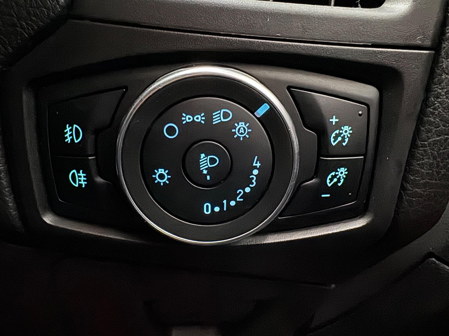 Used Ford Focus 2015 for sale - 76361678: Photo 26