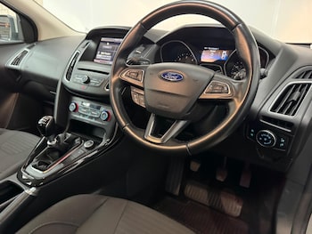 Used Ford Focus 2015 for sale - 76361678: Photo