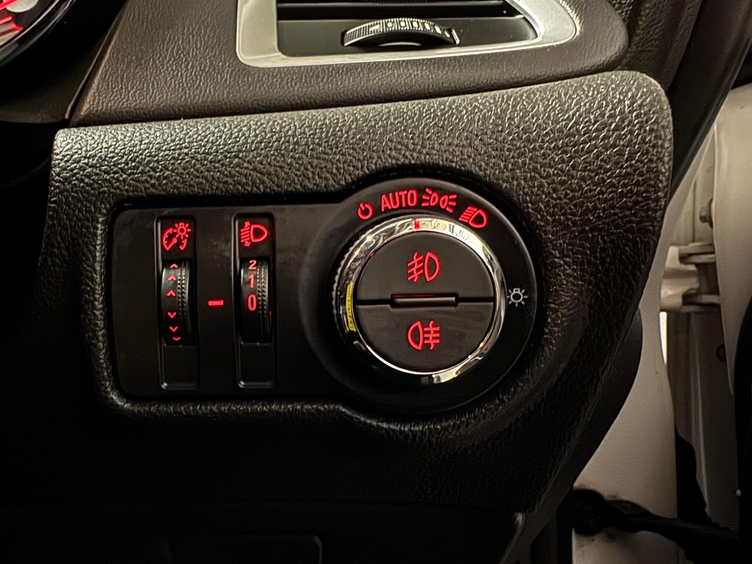 Used Vauxhall Astra GTC 2014 for sale - 76937676: Photo 22