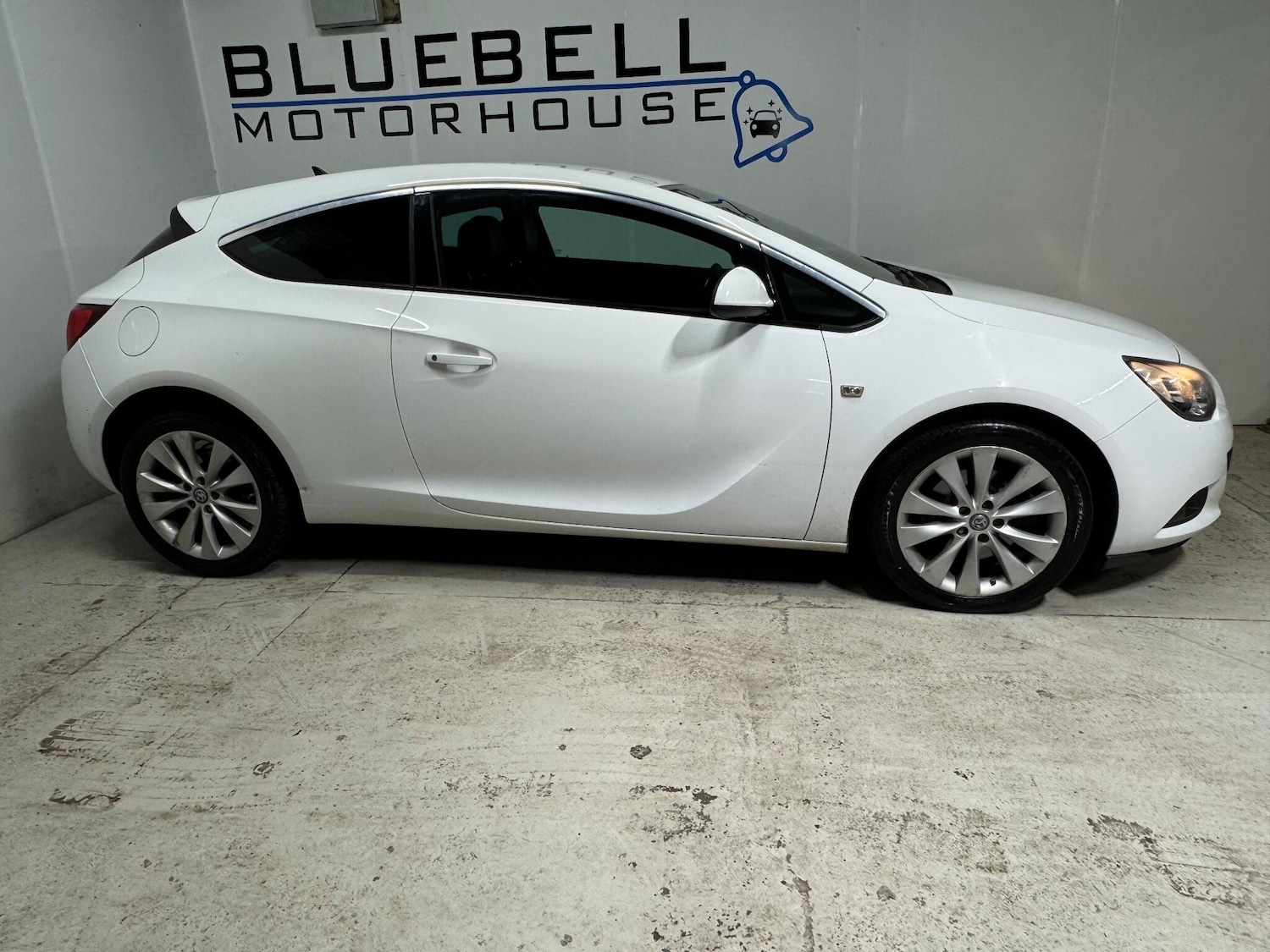 Used Vauxhall Astra GTC 2014 for sale - 76937676: Photo 9