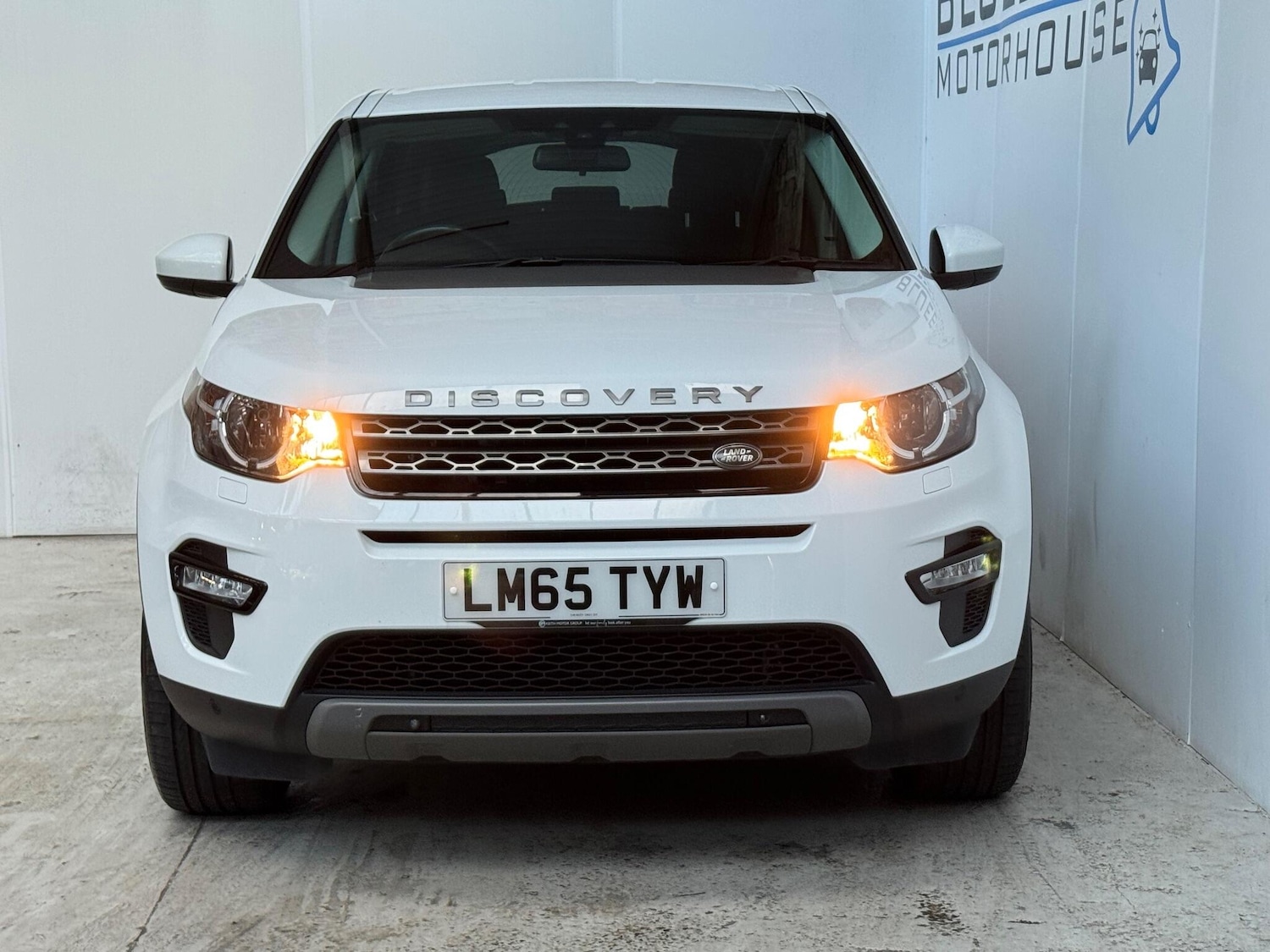 Used Land Rover Discovery Sport 2015 for sale - 77111708: Photo 2