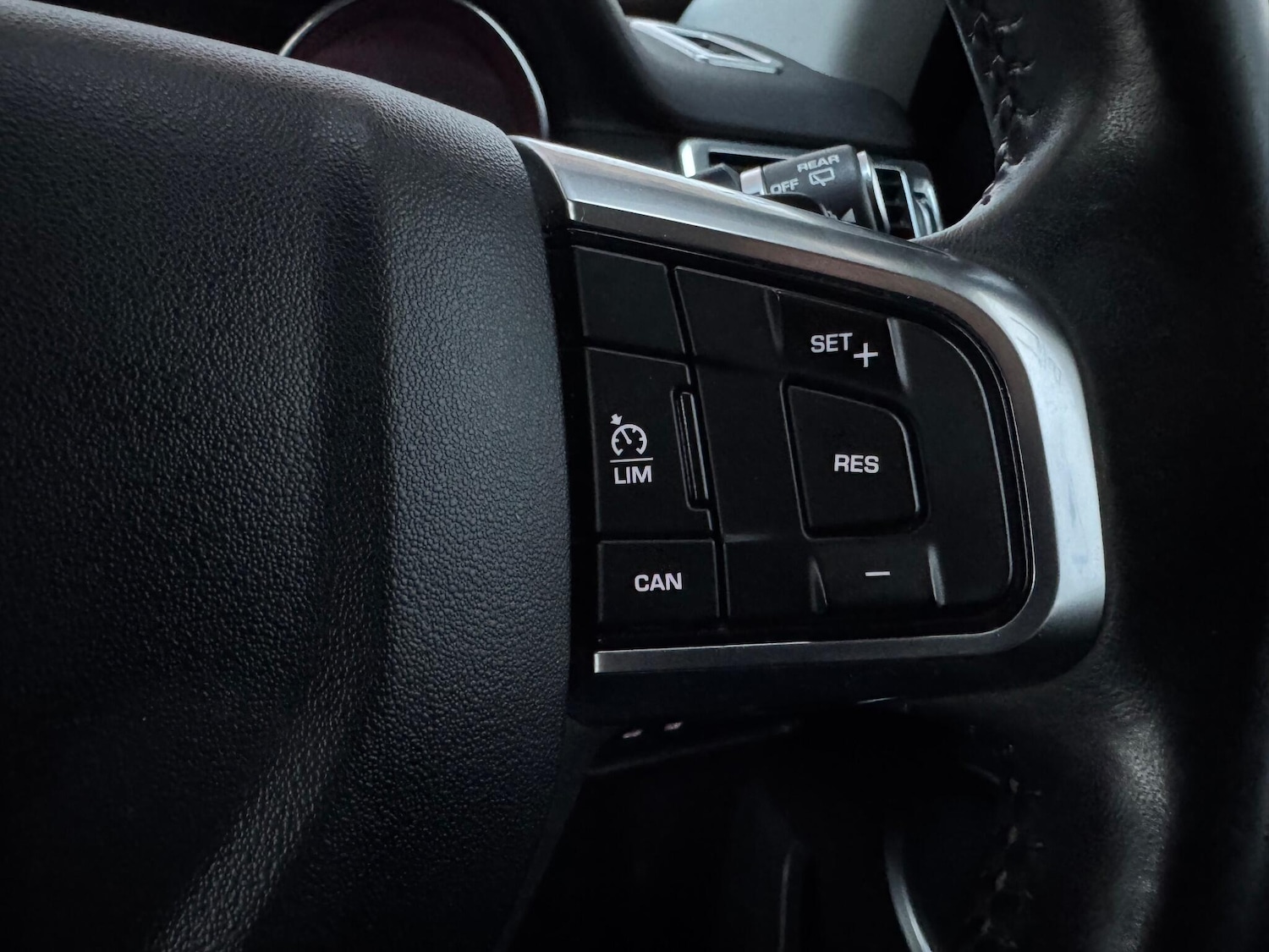 Used Land Rover Discovery Sport 2015 for sale - 77111708: Photo 25