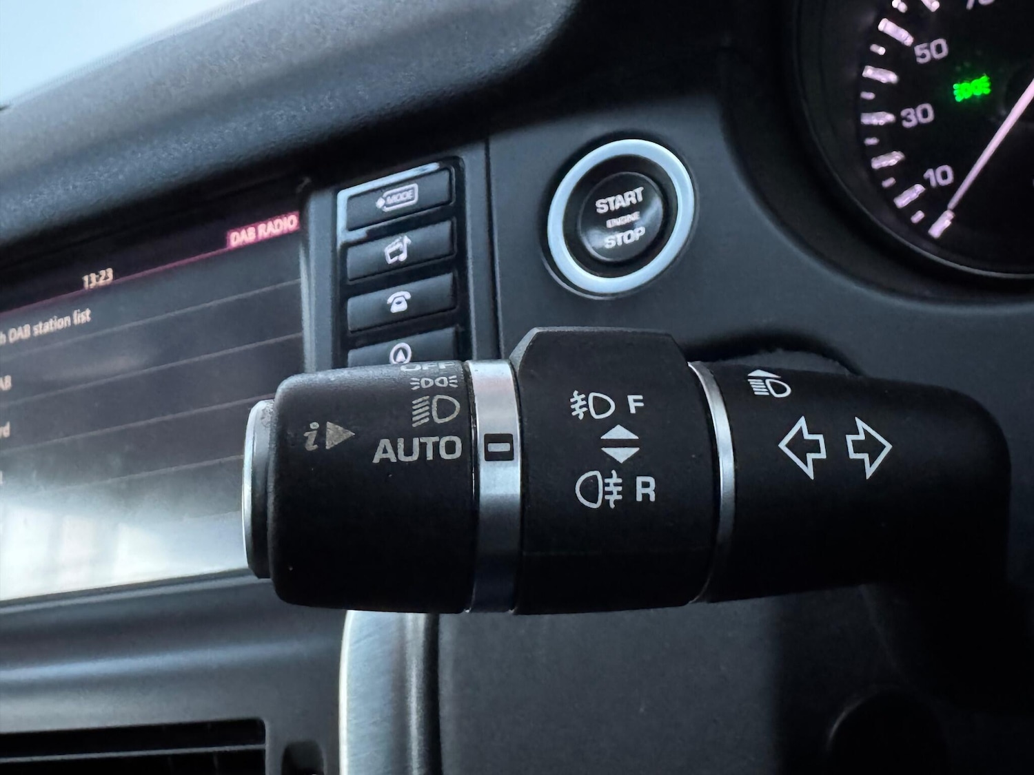 Used Land Rover Discovery Sport 2015 for sale - 77111708: Photo 28