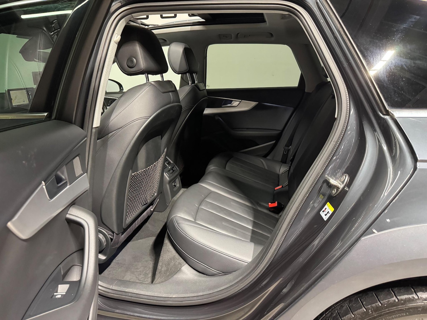 Used Audi A4 Allroad 2017 for sale - 76552194: Photo 11