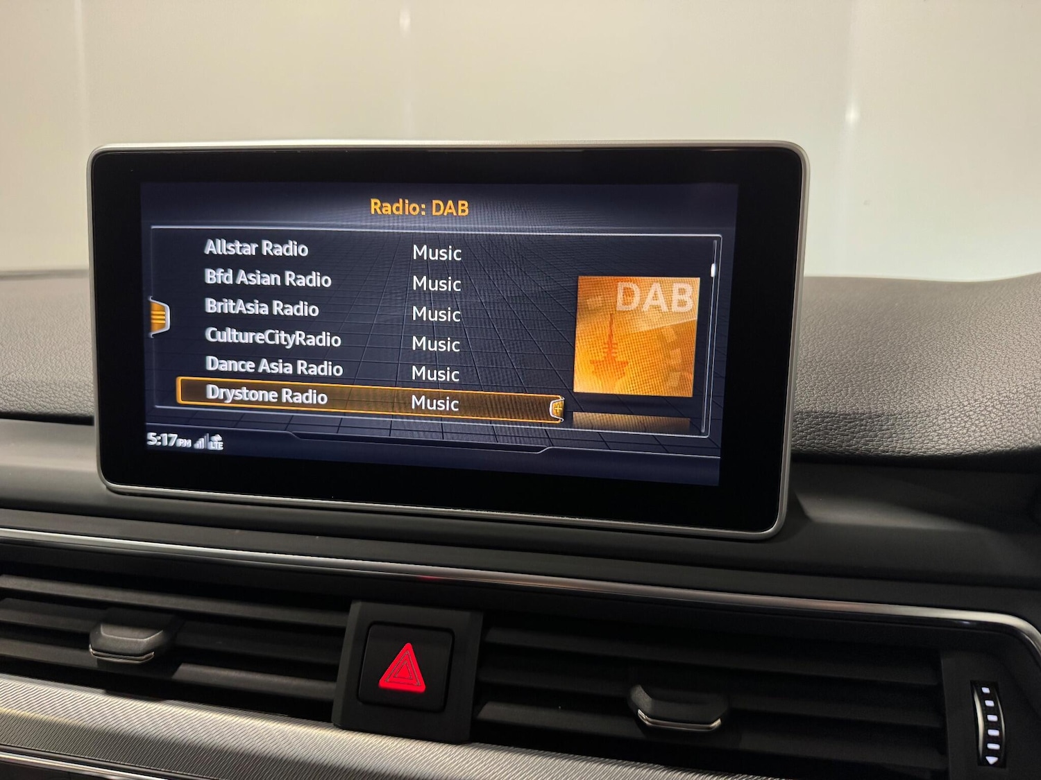 Used Audi A4 Allroad 2017 for sale - 76552194: Photo 19