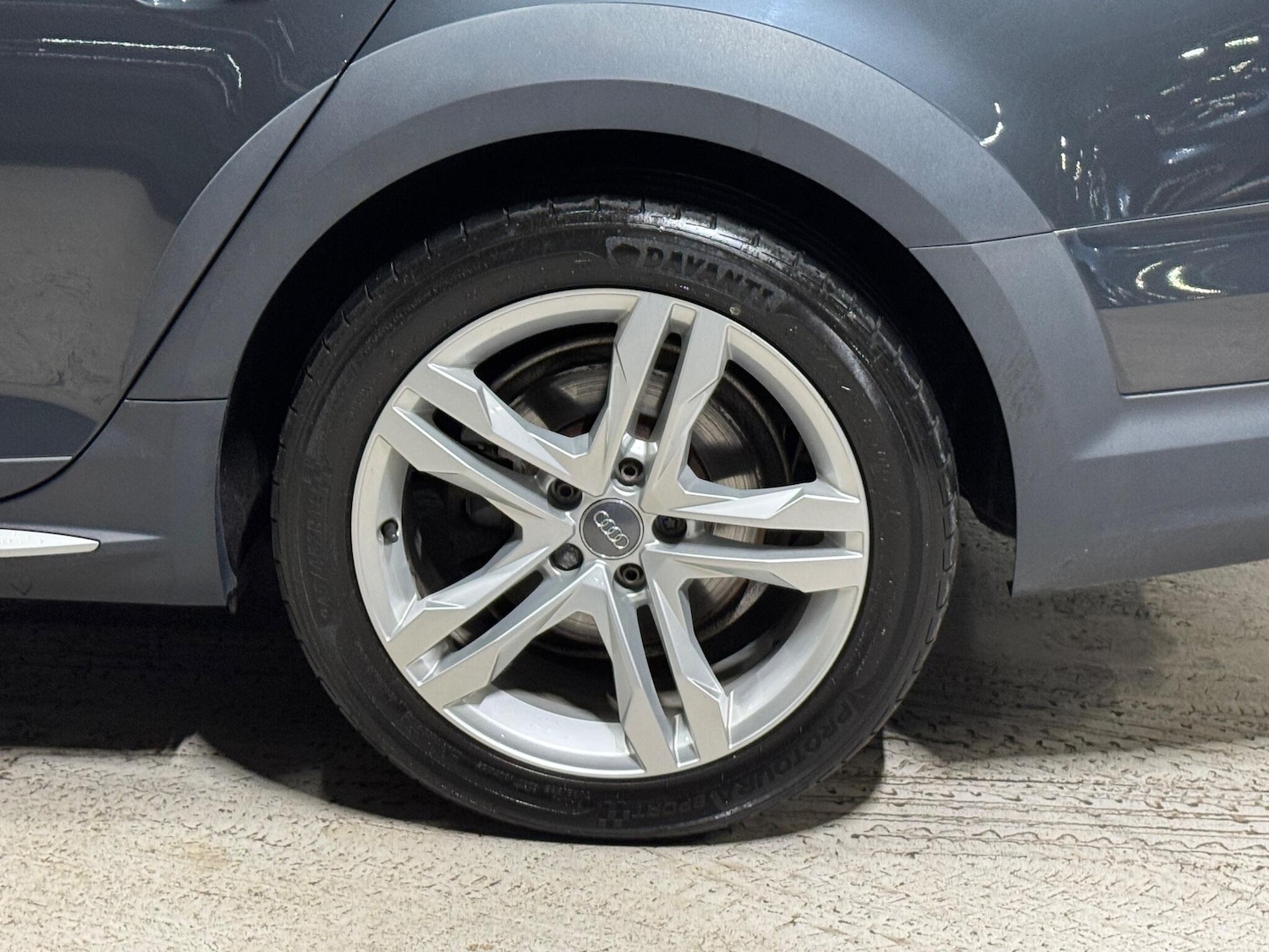 Used Audi A4 Allroad 2017 for sale - 76552194: Photo 36