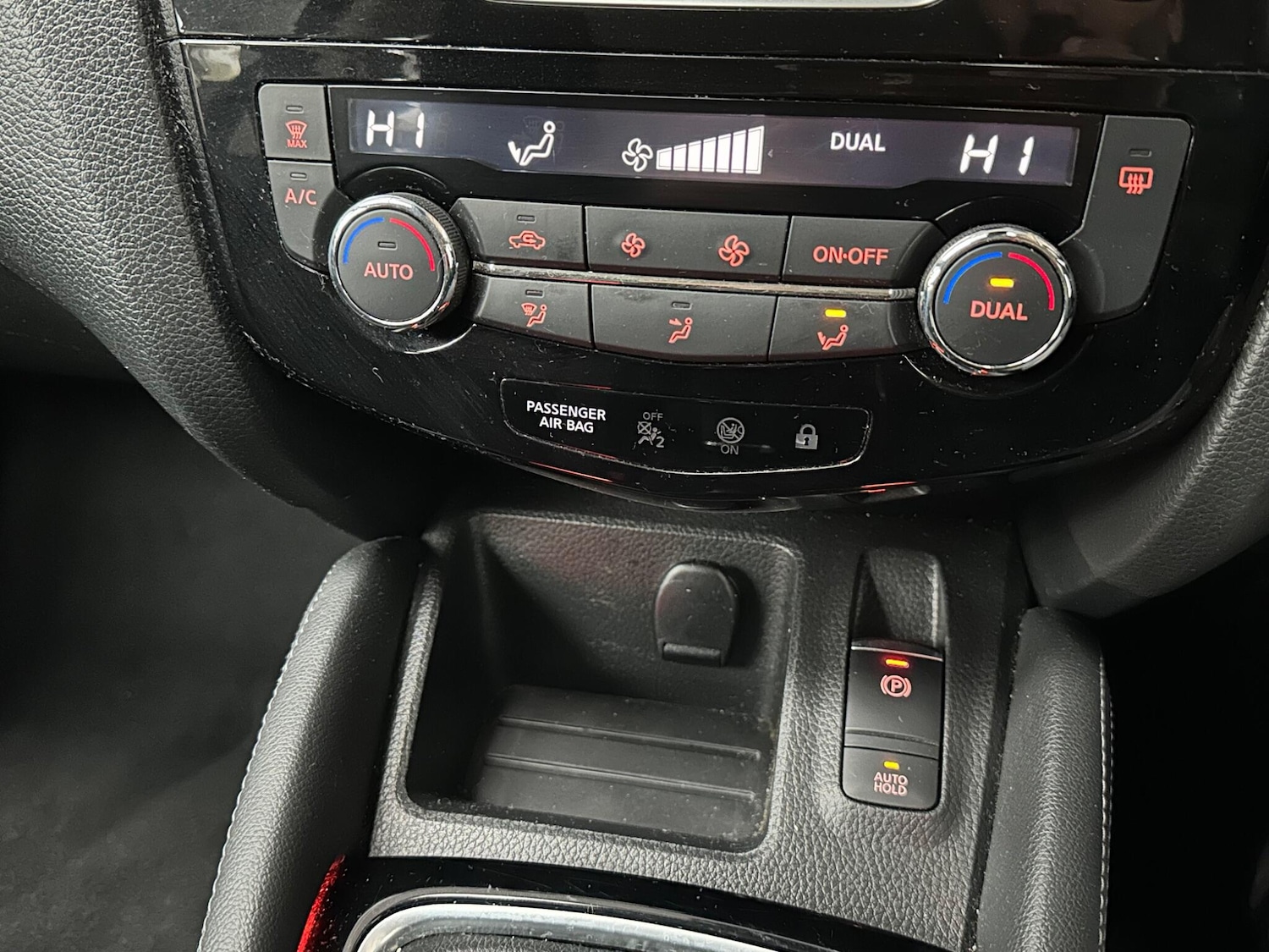 Used Nissan Qashqai 2018 for sale - 77457963: Photo 19