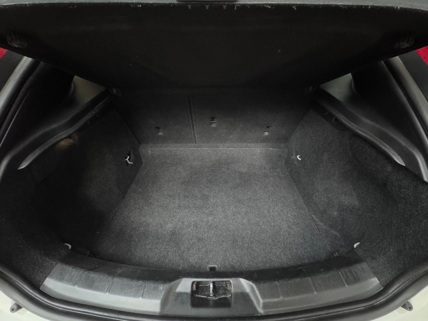 Used Volvo V40 2015 for sale - 76124887: Photo 25