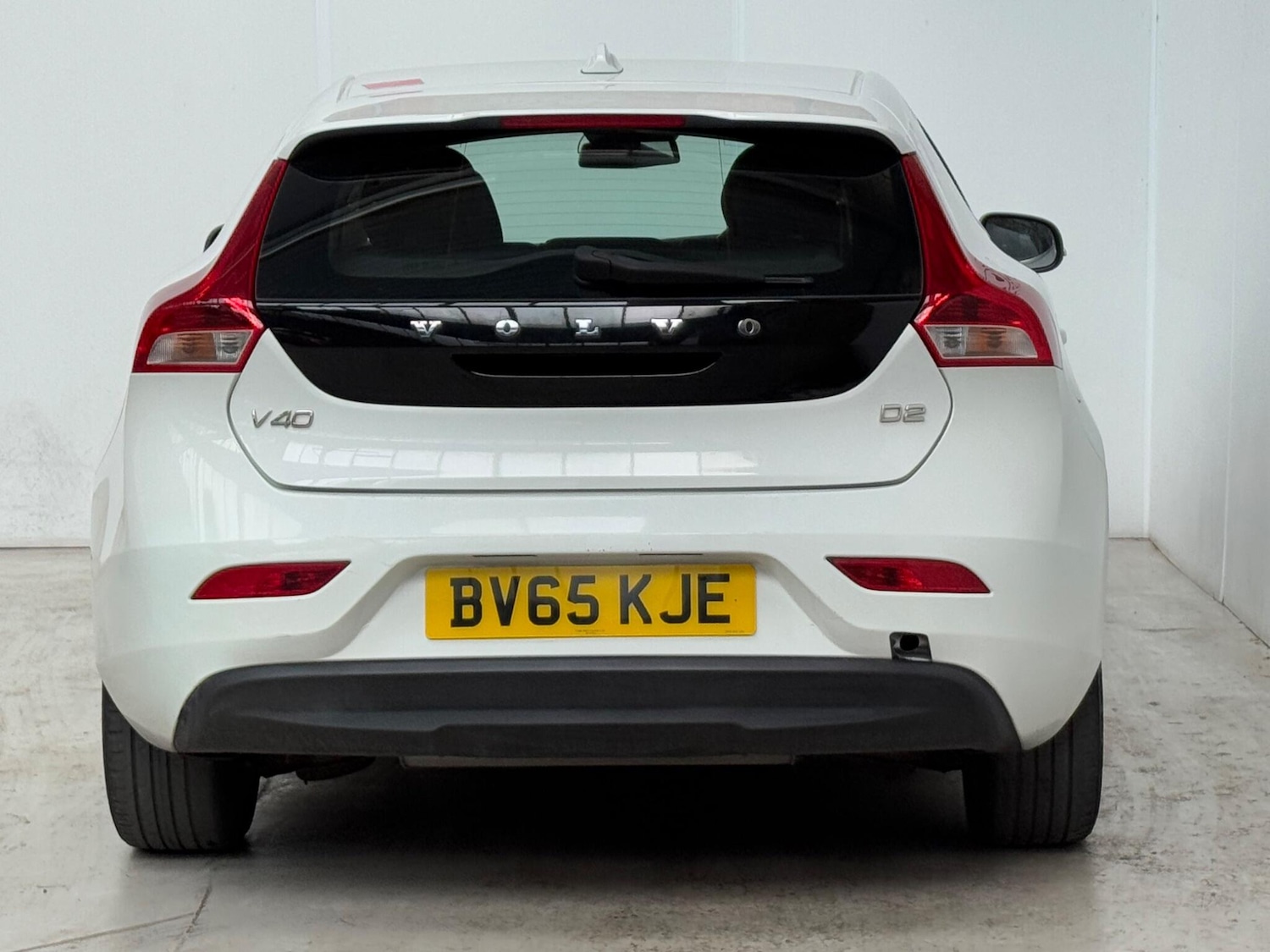 Used Volvo V40 2015 for sale - 76124887: Photo 6